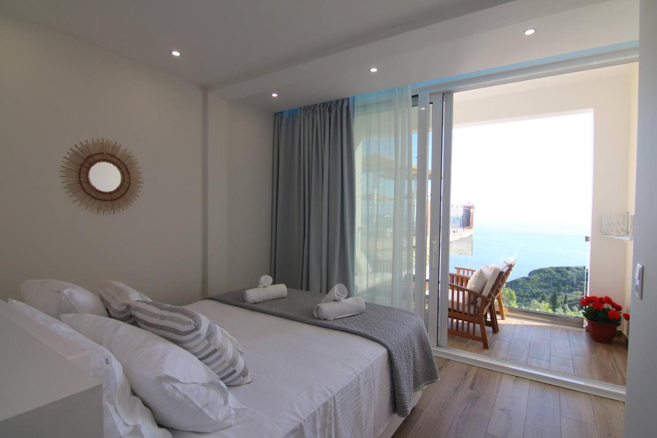 Lakones Deluxe Suites A Exterior foto
